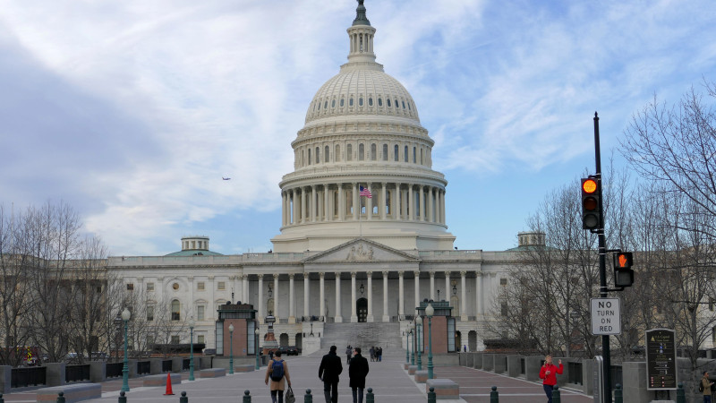 Сенаторы США единогласно поддерживают введение жестких санкций против России за отказ от мирных переговоров по Украине
