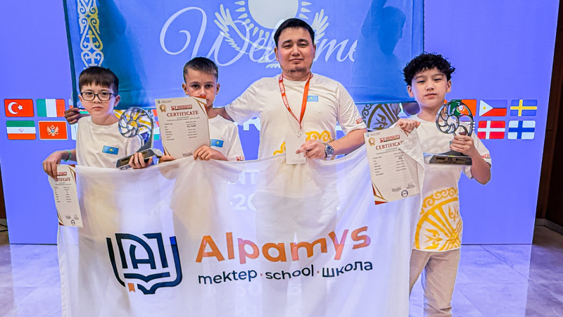 Ученики школы Alpamys завоевали первое место на международной олимпиаде по робототехнике в Анталье и получили путёвку на мировой финал в Риме