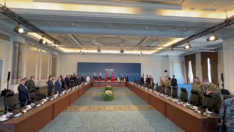 Стамбул: Россия и Украина достигли предварительных договоренностей о прекращении огня