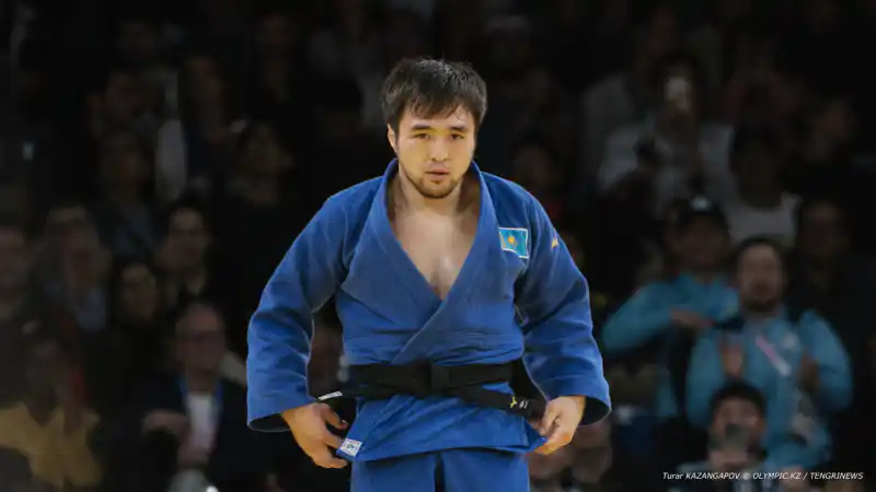 Елдос Сметов завершает карьеру на родной земле: прощание на улице чемпионов в Алматы Атырау
