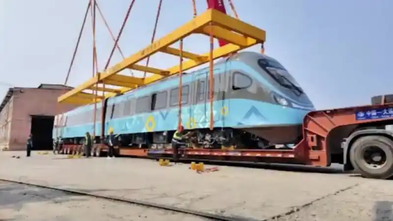 Новый этап городской мобильности: первые вагоны LRT в Астане открывают перспективы для улучшения транспортной инфраструктуры Атырау