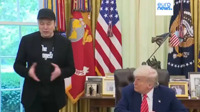 Вашингтон: Трамп и Маск обсуждают будущее технологий в Овальном кабинете
