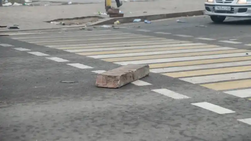 Горожане выражают недовольство из-за временных закрытий проспектов в Астане Атырау