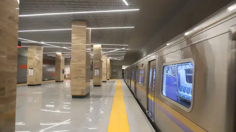 Алматы: новая ветка метро свяжет барахолку с городом Алатау Атырау