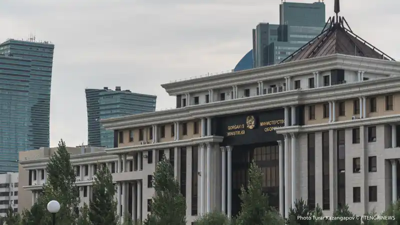 Спокойствие над Астаной: Министерство обороны разъясняет ситуацию с объектами в небе 15 октября Атырау