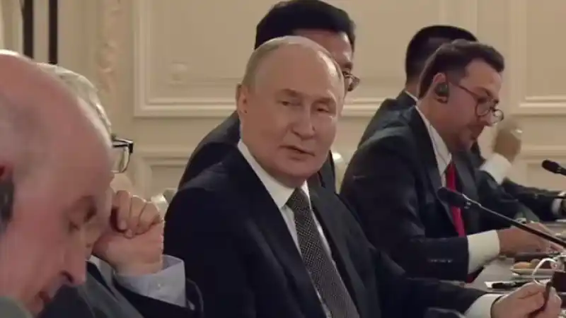 Путин: Россия и Казахстан — союзники, 12 октября, Москва Атырау