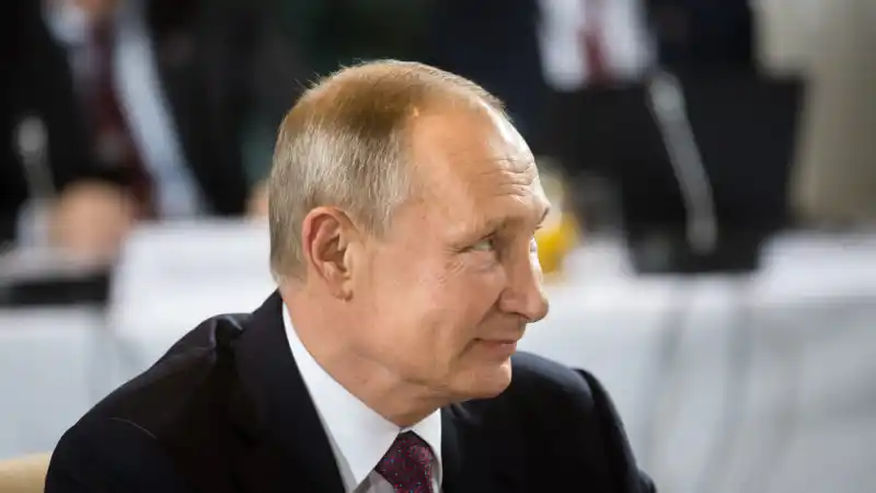 Путин и Трамп обсудили обмен пленными и перспективы мирных переговоров по Украине Атырау