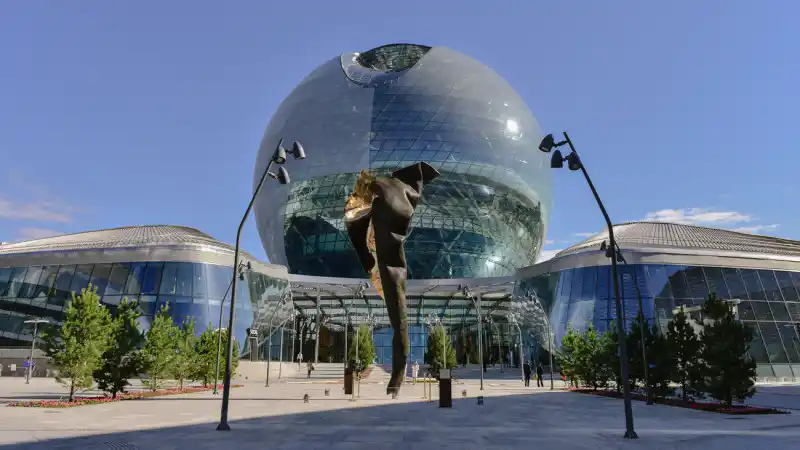 Общественность обеспокоена изменением назначения Шара EXPO в Астане Атырау