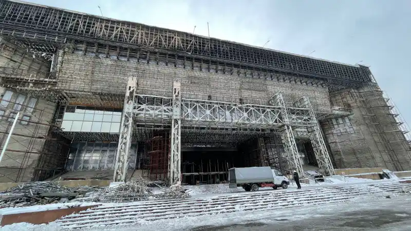 Алматинцы приветствуют создание сквера на месте бывшей резиденции Президента Атырау