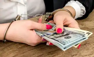 Алматинка задержана в Енбекшиказахском районе за 40 случаев мошенничества