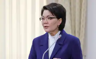 Общественность обсуждает пенсионные выплаты министра труда: справедливо ли работать с 16 лет?