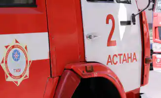 Пожар в жилом комплексе Астаны: экстренные службы борются с огнем на улице Нурсултан Назарбаев, 15 октября 2023