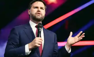 На поле боя: как снайперы охраняли президента в мире футбольных страстей