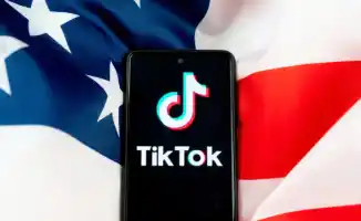 Общественность в недоумении: новая отсрочка блокировки TikTok вызывает вопросы о будущем приложения в США