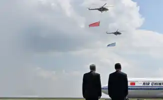 Встреча двух титанов: Токаев и Си Цзиньпин на взлетной полосе дипломатии