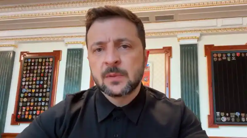 Зеленский: Украина готова к защите своих интересов после слов Путина Атырау
