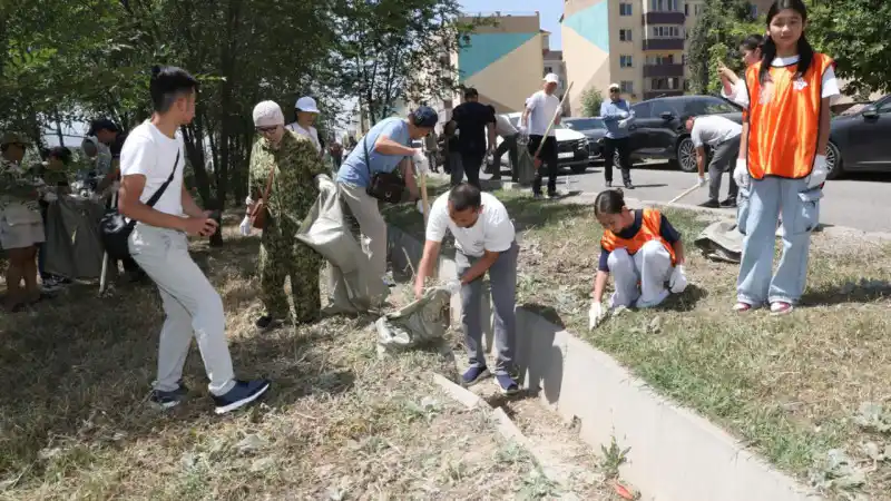 Общественность восторженно оценивает совместный субботник в Зердели: 'Такой пример объединяет!' Атырау