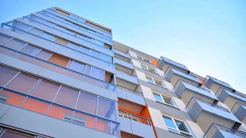 Купля-продажа под замком: когда наличные не откроют двери в новый дом в Казахстане Атырау