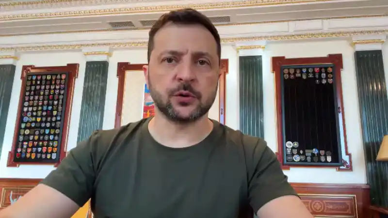 Зеленский анонсировал новые соглашения с Данией о совместном производстве оружия на фоне прекращения поставок из США Атырау