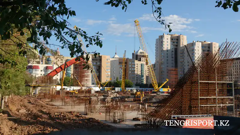 Прогресс строительства стадиона имени Кажымукана Мунайтпасова: 25% завершения и инвестиции в 17 миллиардов Атырау