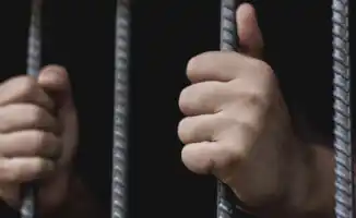Общественность в шоке: обвинения во шпионаже против французов в Иране вызывают международный резонанс