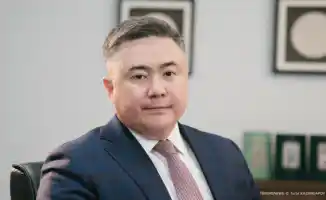 Общественность обеспокоена колебаниями тенге: эксперты призывают к осторожности