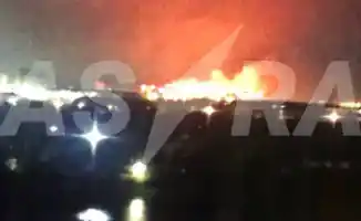 Россия и Украина обменялись массированными ударами, в результате которых десятки человек получили ранения. Генштаб Вооруженных сил Украины сообщил, что украинские беспилотники нанесли удары по двум важным объектам на территории России.