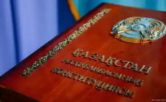 Сентябрь в Казахстане: короткая неделя и праздник Конституции!