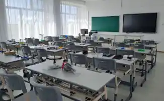 В Акмолинской области школы обновляют, как птицы меняют перья: 34 учебных заведения на капитальном ремонте, еще 43 ждут своего часа для преображения.
