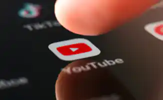 Общественность обеспокоена: ИИ на YouTube может нарушить приватность пользователей
