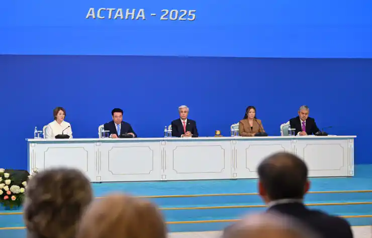 Учителя на конференции