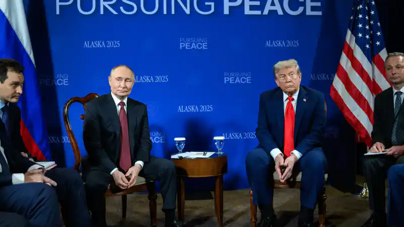 Трамп обсудил с Путиным результаты переговоров с европейскими лидерами Атырау