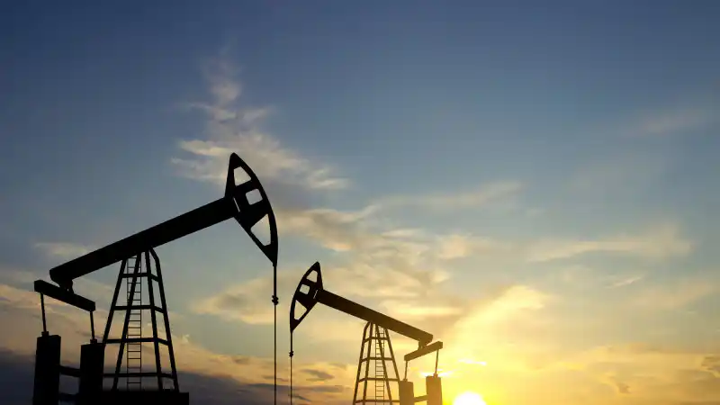 Цены на нефть в Москве взлетели до 72 долларов за баррель после ультиматума Трампа 15 октября Атырау