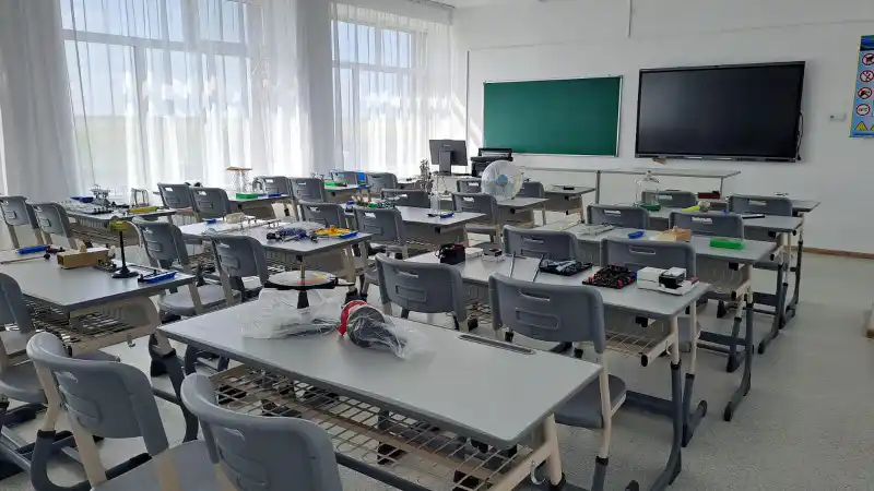 В Акмолинской области школы обновляют, как птицы меняют перья: 34 учебных заведения на капитальном ремонте, еще 43 ждут своего часа для преображения. Атырау