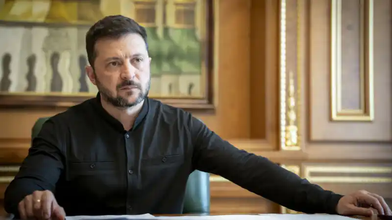 Зеленский готов встретиться с Путиным для мирного урегулирования: страны для переговоров Атырау