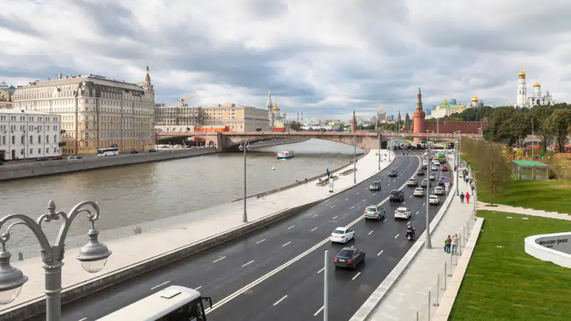 Киевские дроны атакуют Москву: ПВО сбивает семь беспилотников Атырау