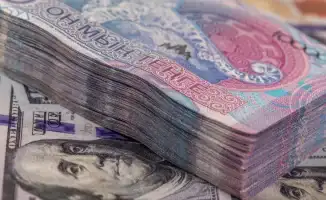 Курс доллара в обменниках Казахстана продолжает расти на фоне международных экономических изменений