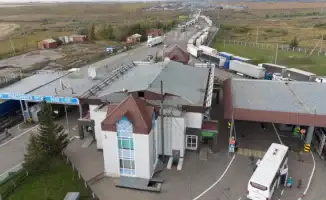Очереди на казахстанско-российской границе: усиленный контроль вызывает задержки