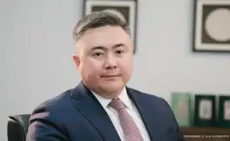 Национальный банк Казахстана продолжает курс на умеренно-жёсткую денежно-кредитную политику, заявляет Тимур Сулейменов