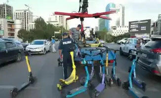 Астана: Полицейские очищают город от брошенных электросамокатов