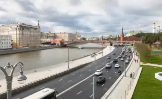Киевские дроны атакуют Москву: ПВО сбивает семь беспилотников