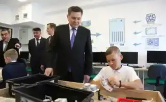Сегодня в Риддере состоялось торжественное открытие новой школы №12, рассчитанной на 600 мест. Образовательное учреждение построено в рамках программы по улучшению инфраструктуры образования в регионе.