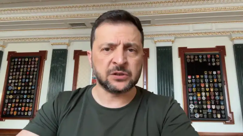 Зеленский: Удары по НПЗ — удар по экономике врага Атырау