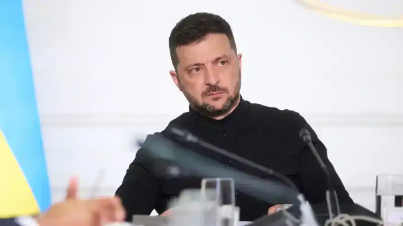 Зеленский готов к встрече с Путиным, но только вне России: социальные ожидания и дипломатические реалии Атырау