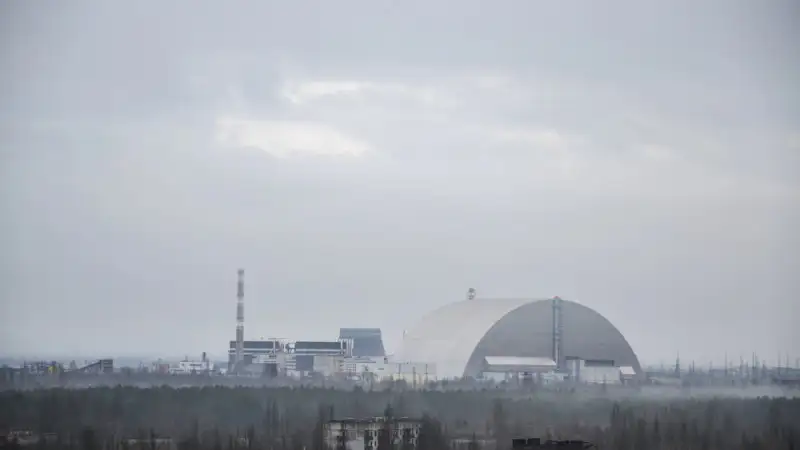 Чернобыль в темноте: обстрел оставил АЭС без света Атырау