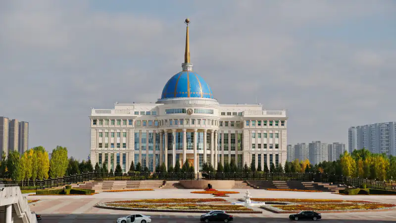 Казахстан отмечает 35-летие Дня Республики: история и значимость праздника в современном обществе Атырау