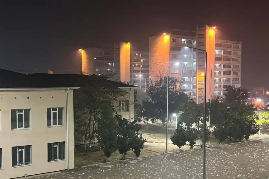 Дым из Атырау: Актау окутан загадочным ароматом гари Атырау