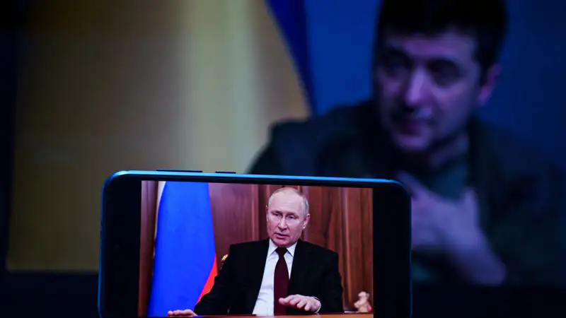 Мир на горизонте: Украина и Россия сворачивают оружие, как художник завершает картину, признавая линии судьбы Атырау