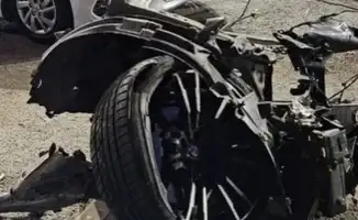 Дерево стало свидетелем столкновения: BMW и Chevrolet устроили утренний танец на алматинских улицах, в результате которого пострадали пять человек