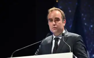 Франция сформировала новое правительство под руководством премьер-министра Себастьена Лекорню
